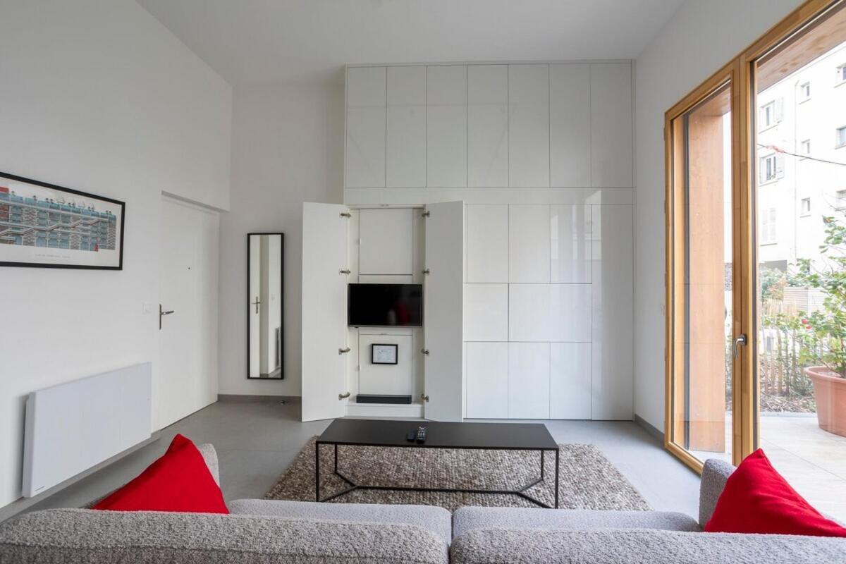 Modern Loft In Paris Montreuil Apartment Montreuil  Bagian luar foto