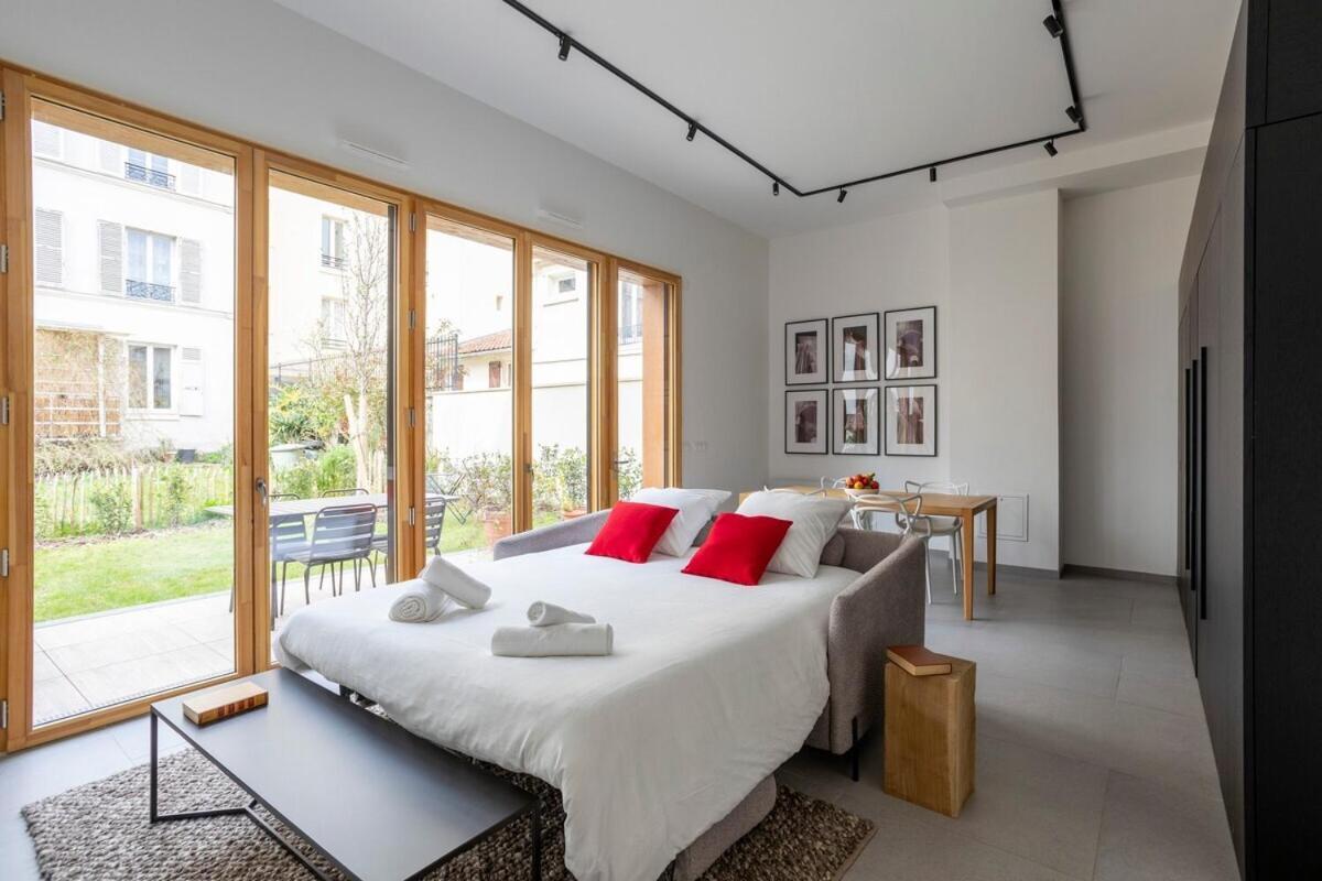 Modern Loft In Paris Montreuil Apartment Montreuil  Bagian luar foto